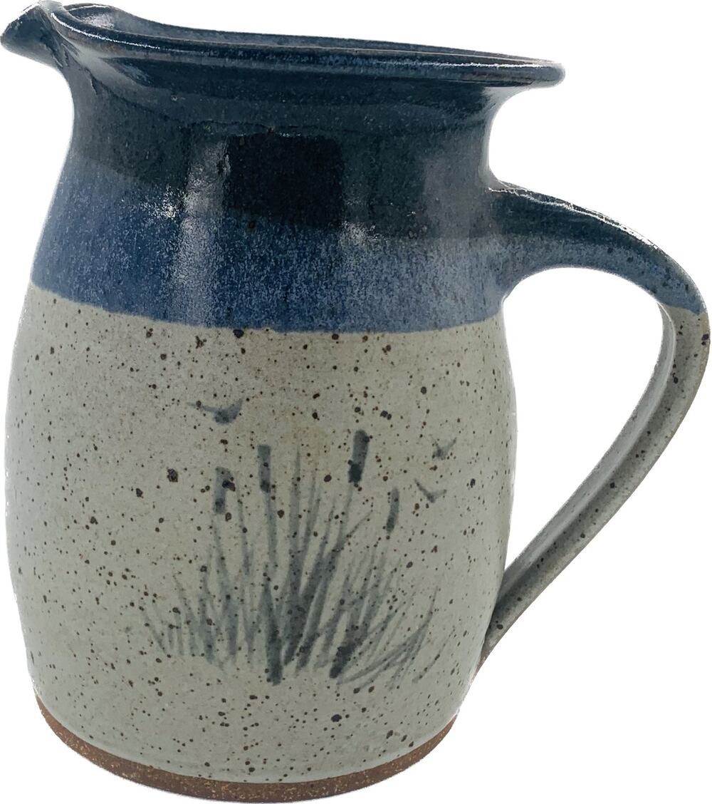 Vintage Handcrafted Pottery Pitcher Davis 8/81 Gray Blue Grass 2.5 Quart Handle